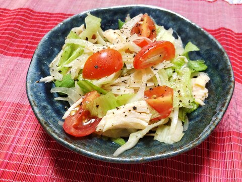 玉ねぎたっぷり鶏水煮缶のイタリアン風サラダ〜